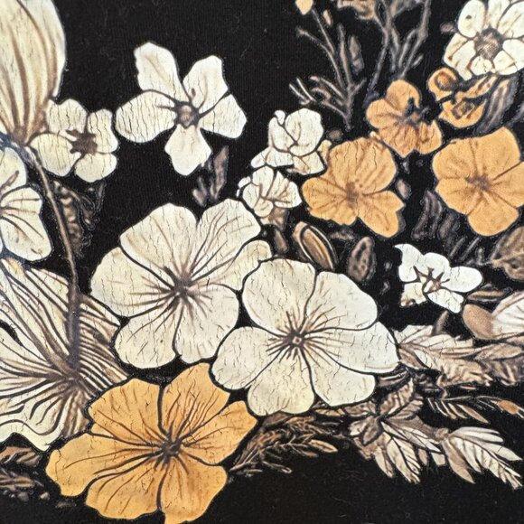 GUC Shein Curve Black Graphic Short-Sleeve T-Shirt with Moon & Floral Design - Picture 6 of 8